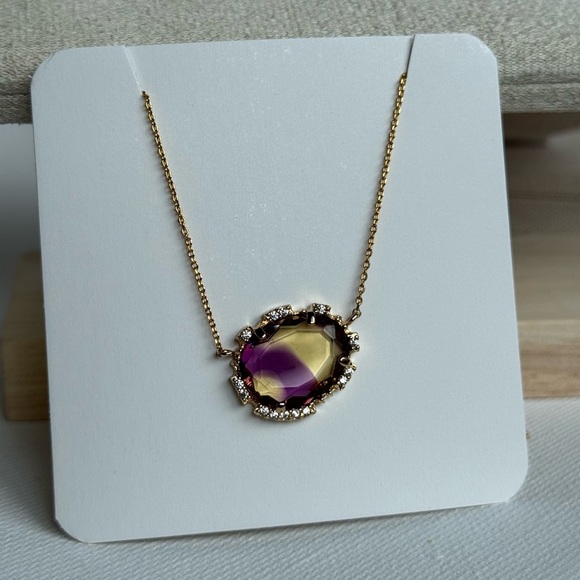 Elegant Gold and Purple Pendant Necklace - Picture 7 of 8